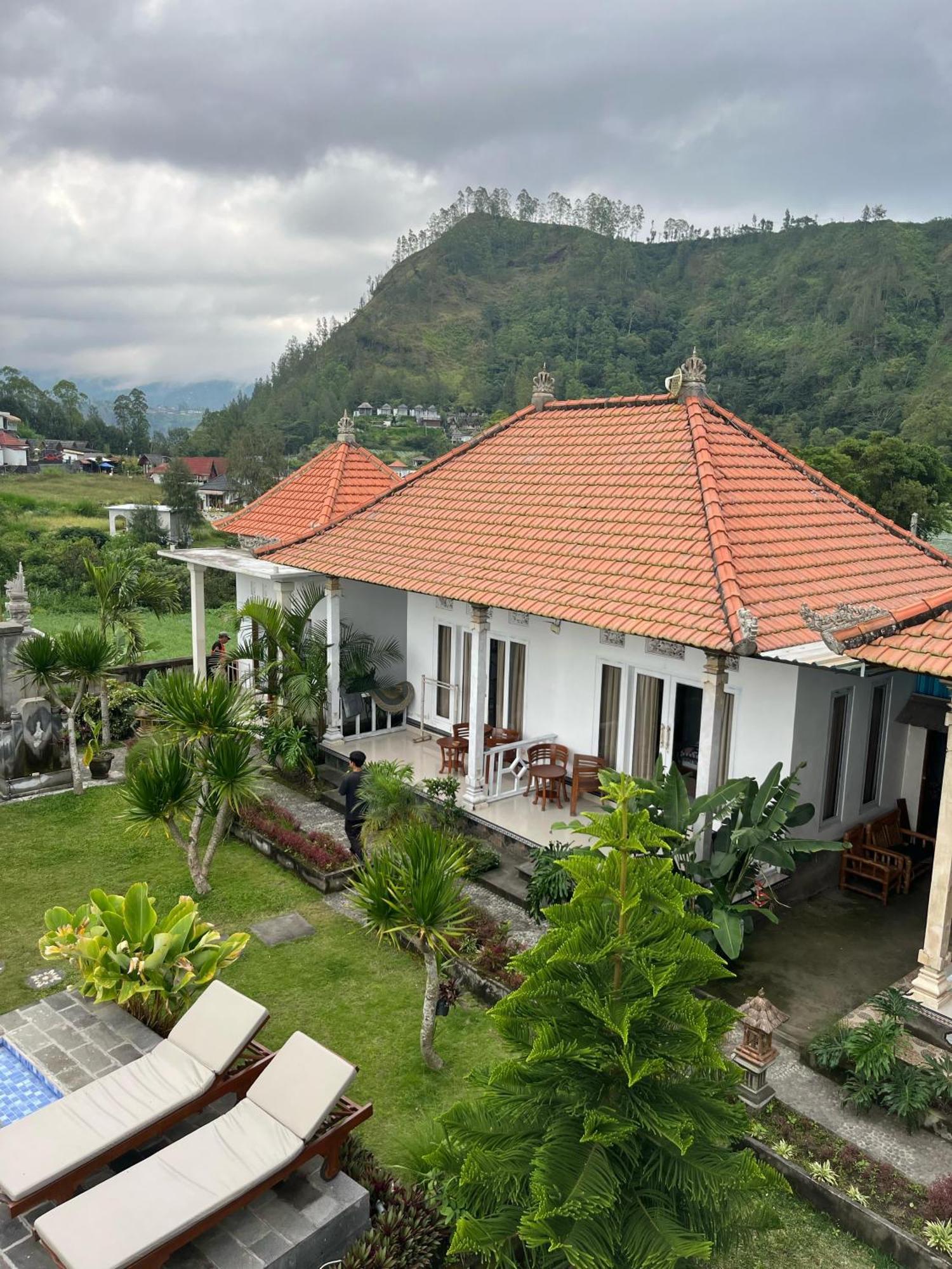 Dewangga Mountain View Holiday home